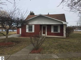 118 Davis St, Saint Louis, MI 48880