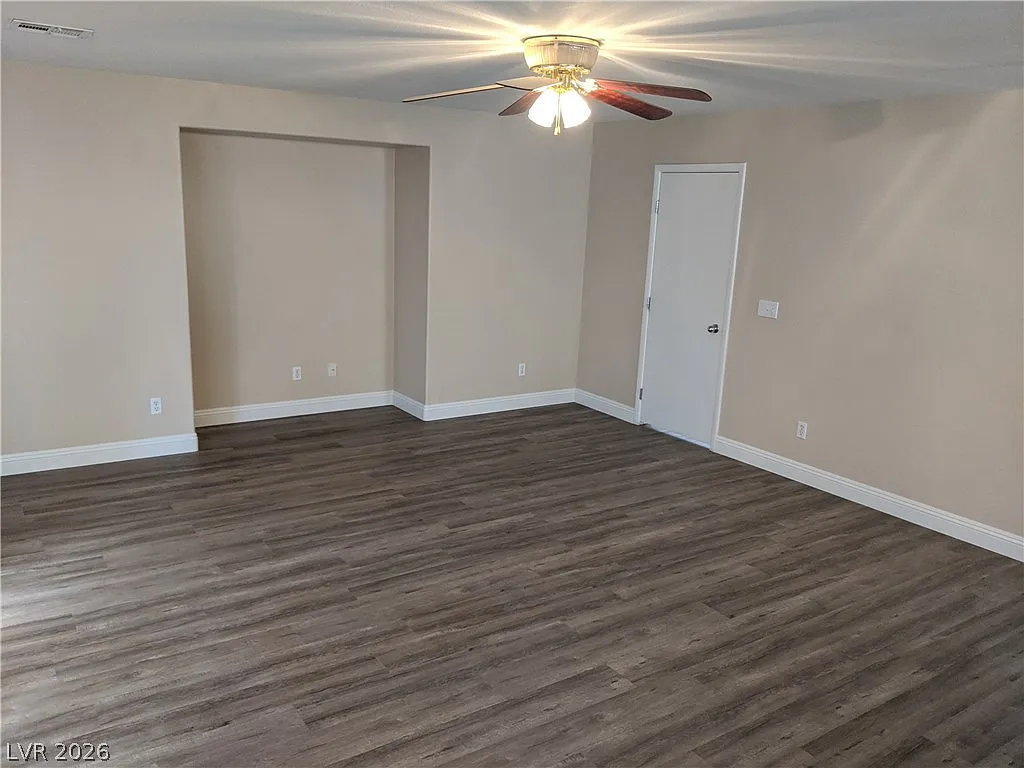 4 bed, 2.5 bath, 1741 sqft, $2,147 — Photo 4
