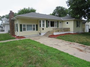 856 15th Ave, Columbus, NE 68601