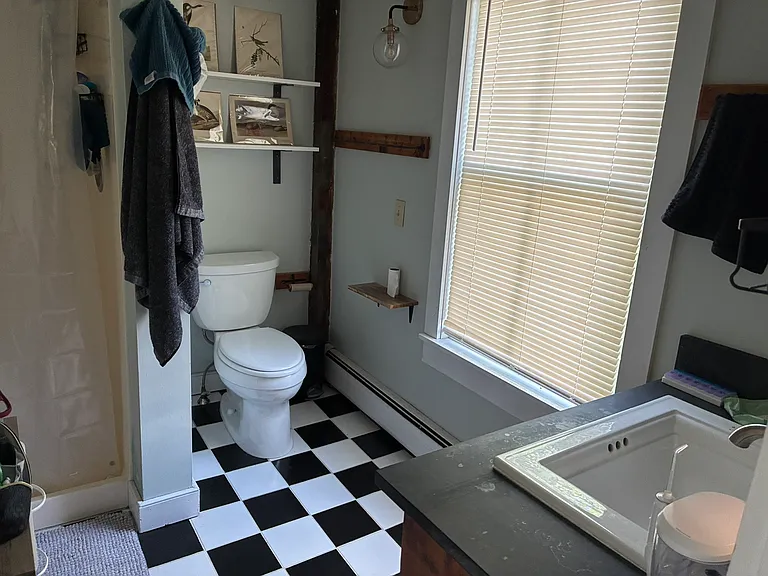 38 Sunset St #B — Photo 4