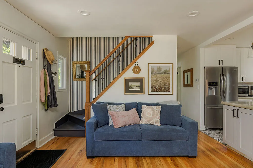 4 bed, 1600 sqft, $5,000 — Photo 3