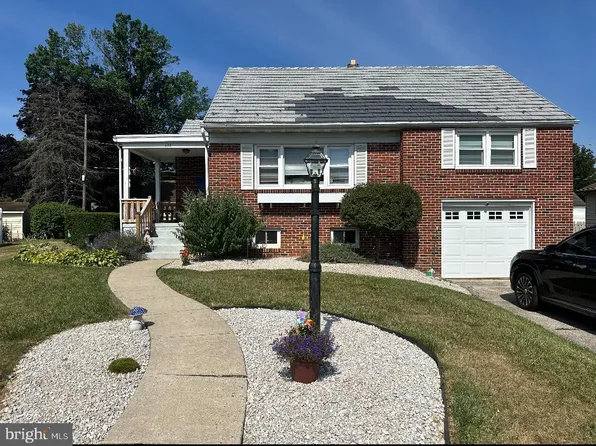 111 Tasker Ave, Shillington, PA 19607