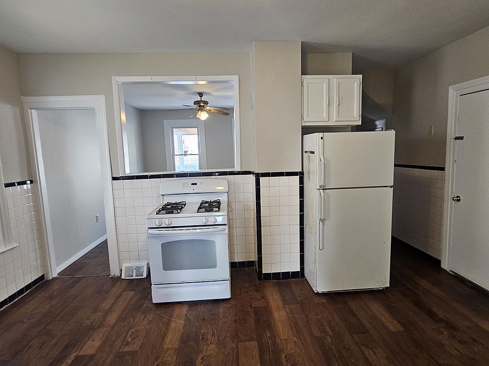 1st image of 32 Bright St #1A