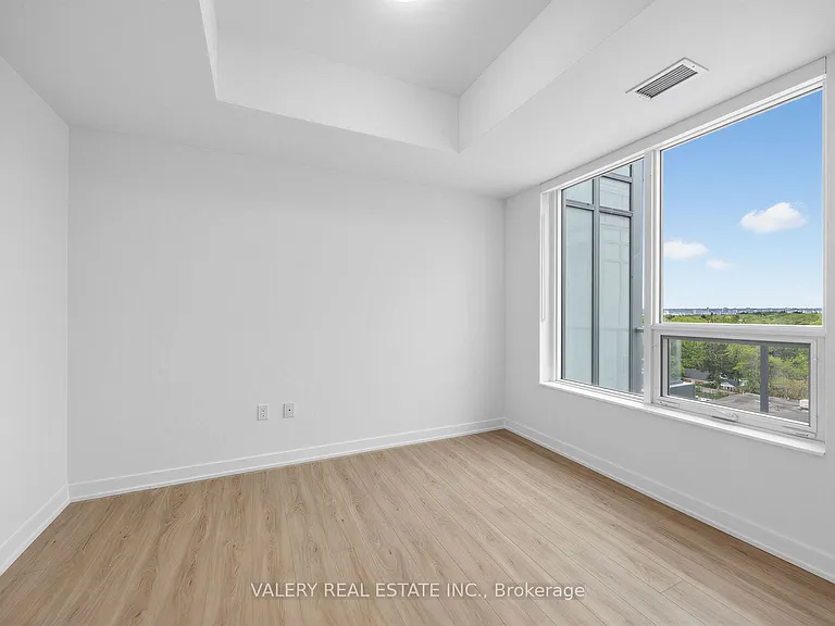 500 Plains Rd E #Penthouse 01 — Photo 10