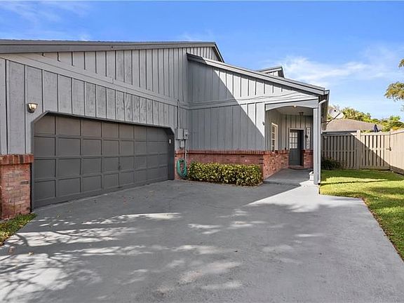 3rd image of 6657 Stratford Dr