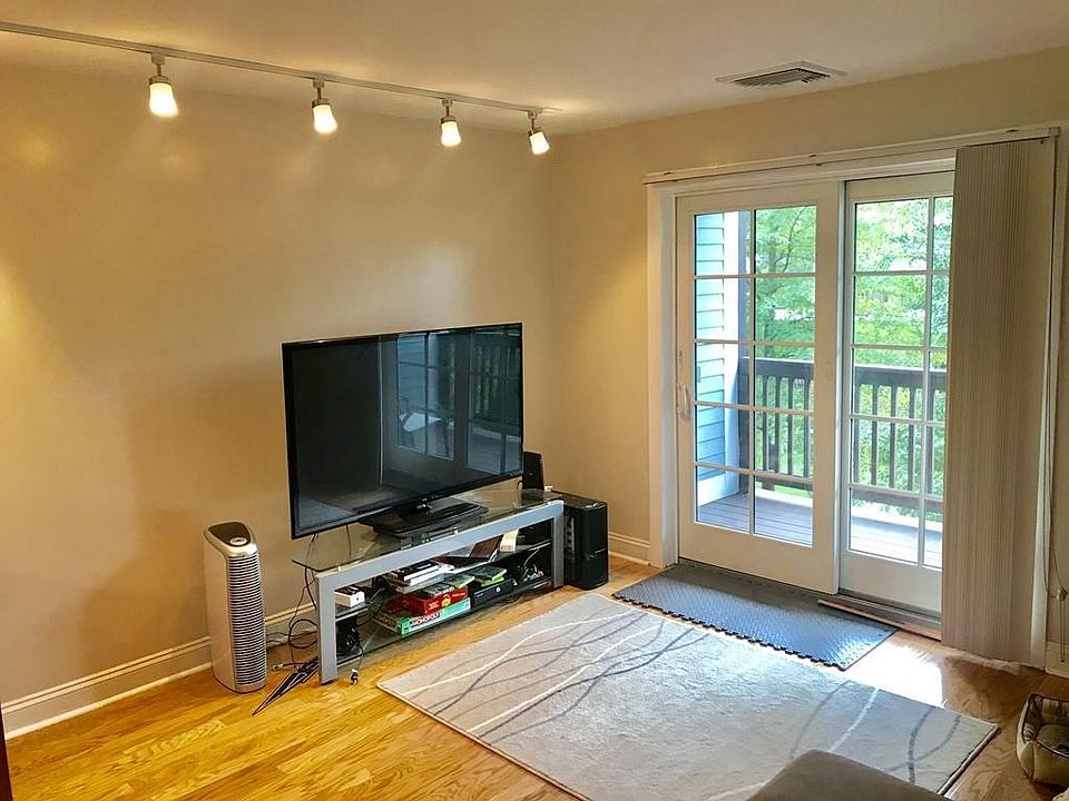 1st image of 501 Commerce Dr Unit 2209
