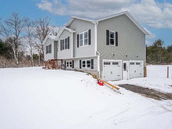 2nd image of 33 Heritage Drive