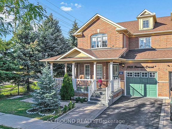 2nd image of 5925 Manzanillo Cres