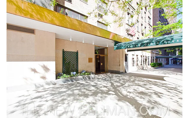Sold by Douglas Elliman | media 18