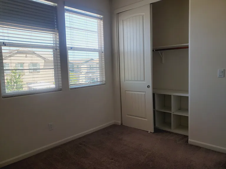 2nd Upstairs Bedroom