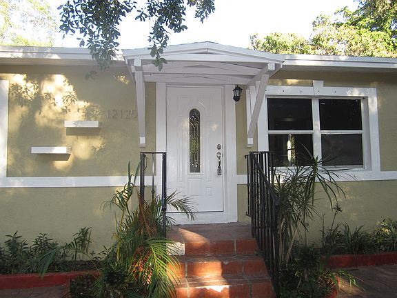 4th image of 12125 NE 11th Pl