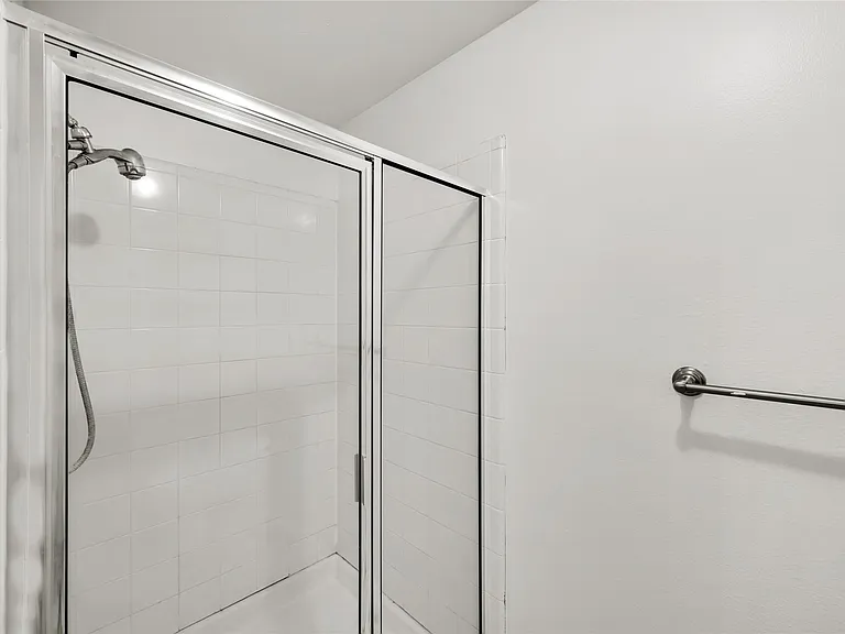 1719 Redwing Bluff Dr — Photo 31