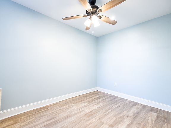 5th image of 3188 Aramingo Ave
