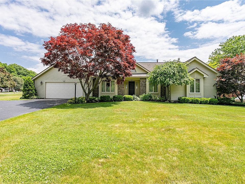 1st image of 52 Corral Dr