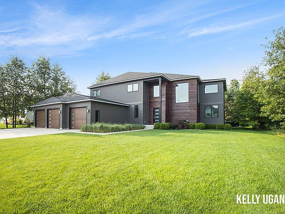 2nd image of 12938 Boulderway Trl
