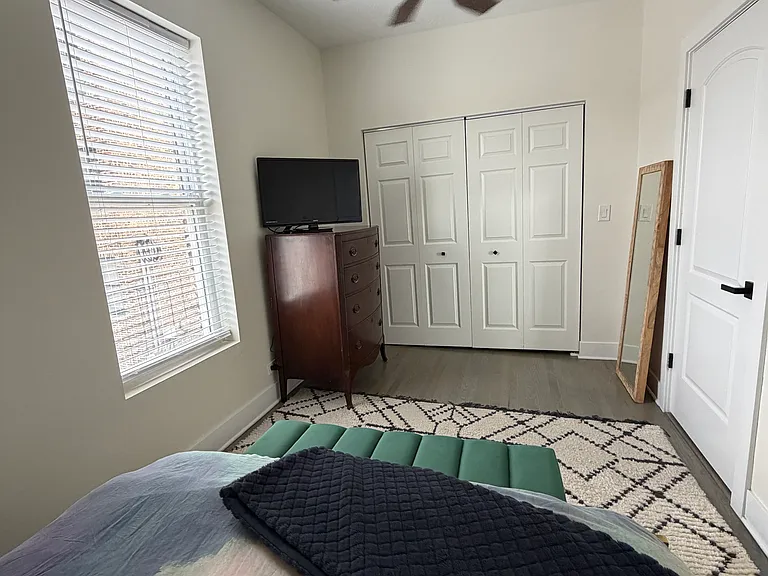 2630 N Fairfield Ave #2R — Photo 13