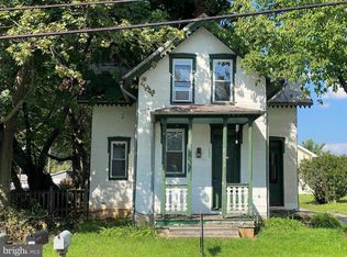 2346 Old Trail Rd, Etters, PA 17319