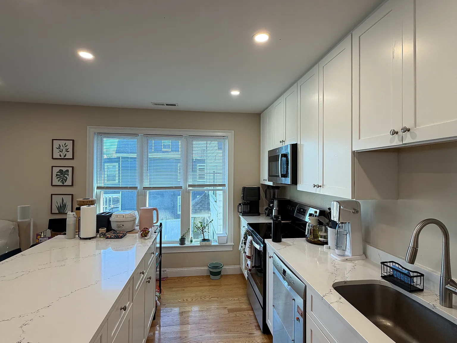 4 bed, 1800 sqft, $5,000 — Photo 2