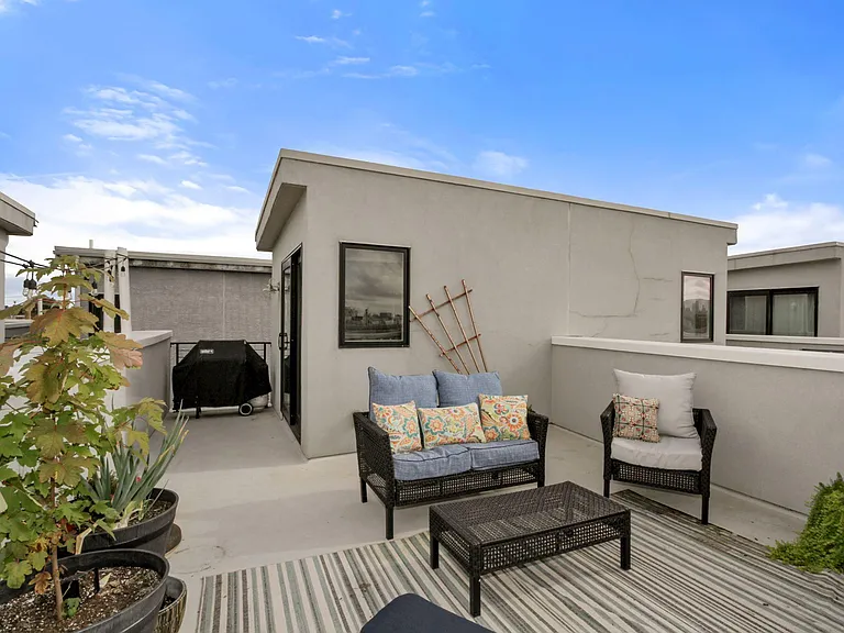 1337 N Howard St — Photo 14