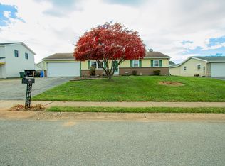 3520 Tower Dr, Dover, PA 17315