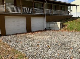 1473 Monastery Dr, Latrobe, PA 15650