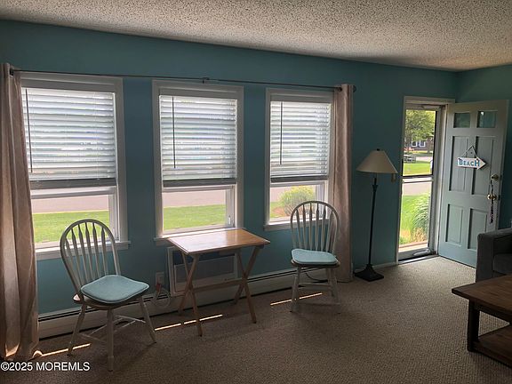 4th image of 310 Maryland Ave #11A