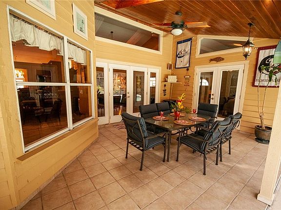 3rd image of 806 Silver Rose Ct