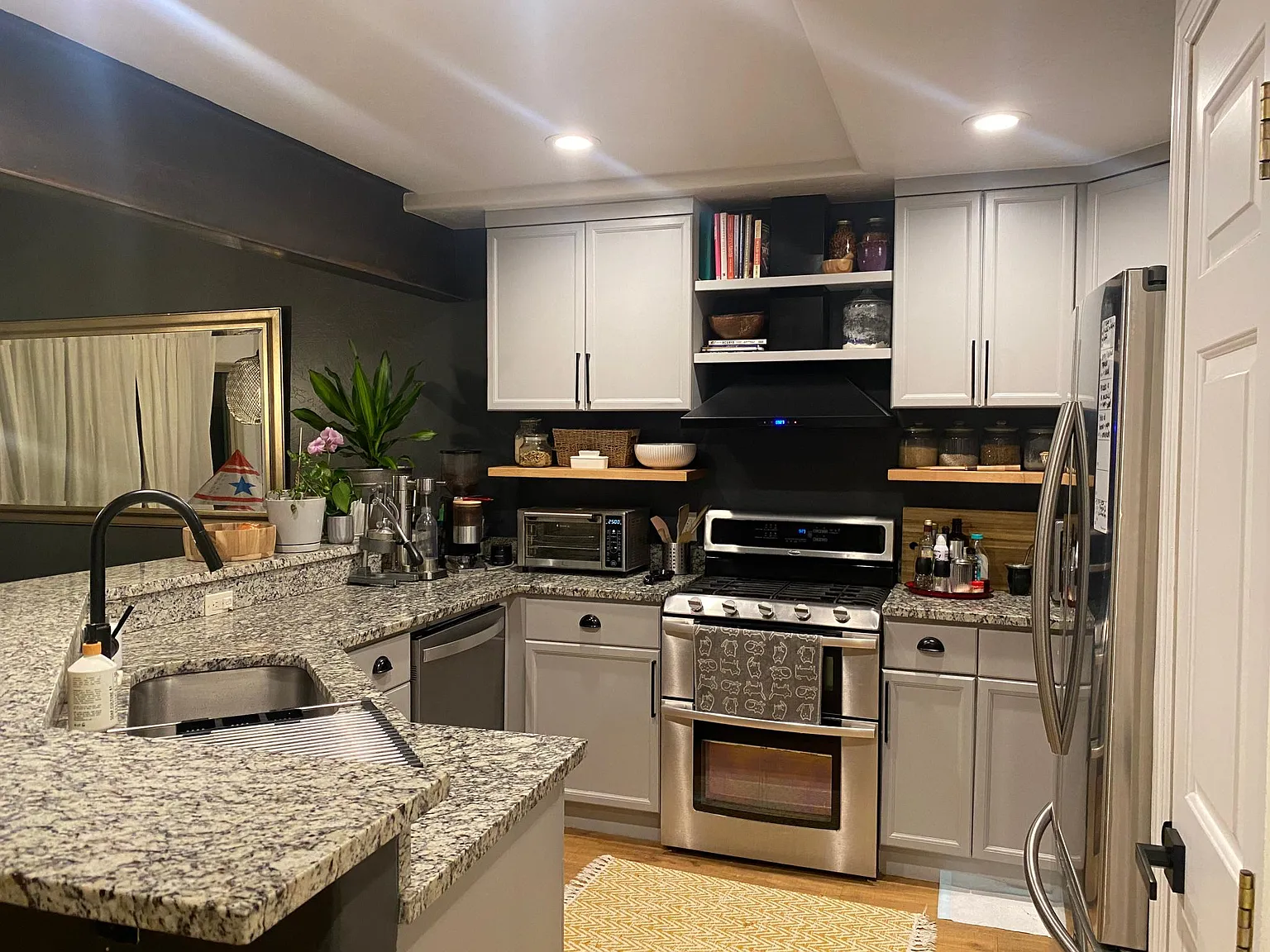 1000 Imperial Dr — Photo 3