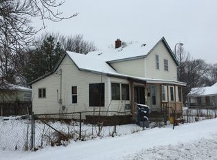 207 N 3rd St, Champaign, IL 61820