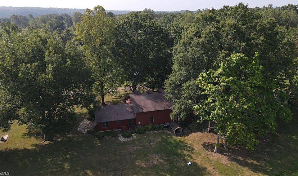 1st image of 361 Settle Bridge Rd