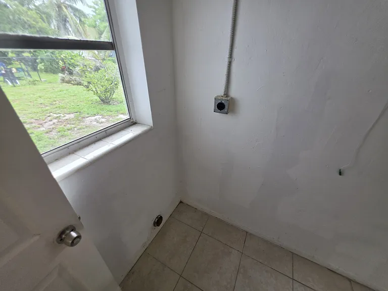22-24 SW 10th St #B — Photo 11