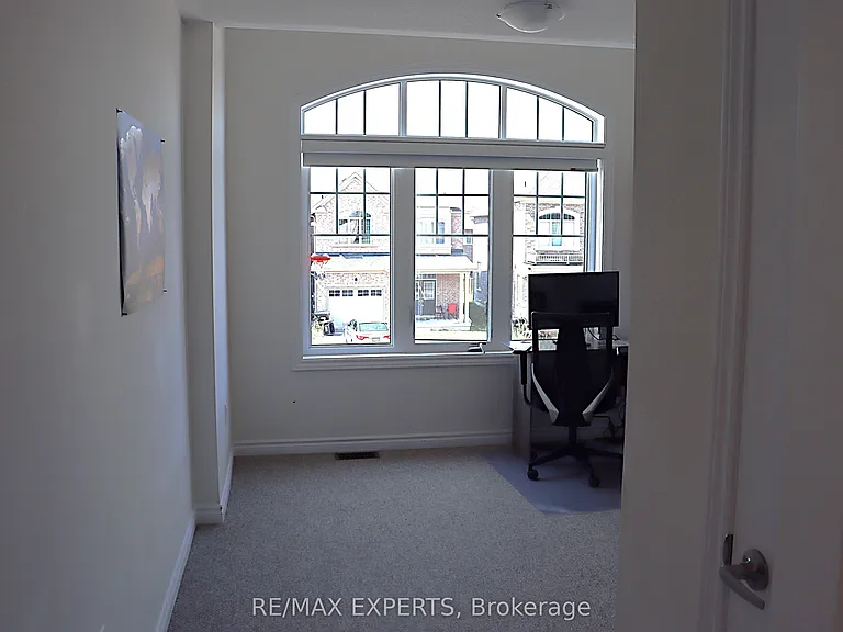 2265 Grainger Loop — Photo 17