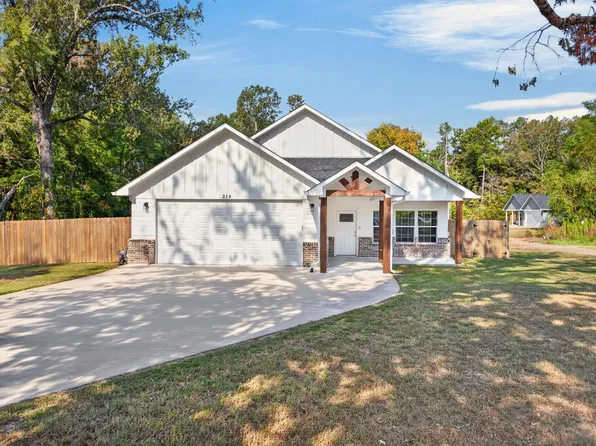 218 Providence Rd, Lufkin, TX 75904