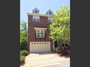 108 Cabernet Dr, Chapel Hill, NC 27516