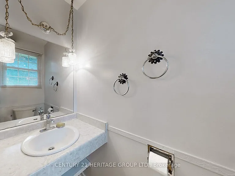 1 Dunsinane Dr — Photo 20