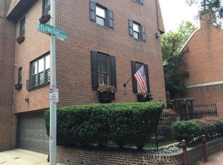 18 Appletree Ct, Philadelphia, PA 19106