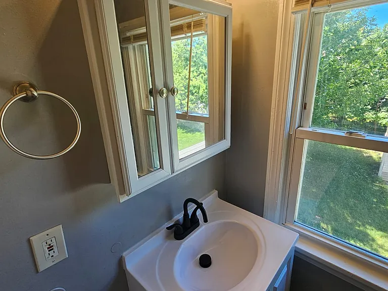 21151 Fuller Ave — Photo 16