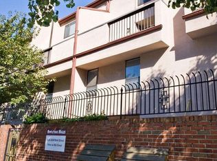 2039 Arch St APT A, Philadelphia, PA 19103