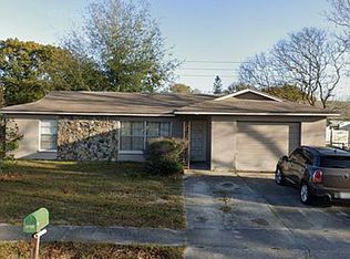 8611 Woodcrest Dr, Port Richey, FL 34668