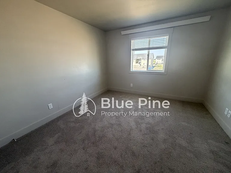 6255 N Freedom Rd #3 — Photo 12