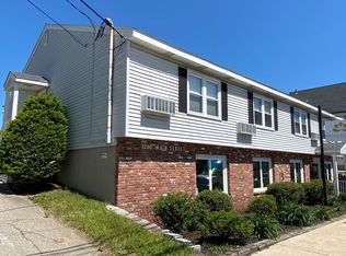 1260 Main St #4, Concord, MA 01742