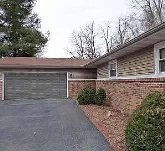 2001 Lemontree Ln — Photo 28