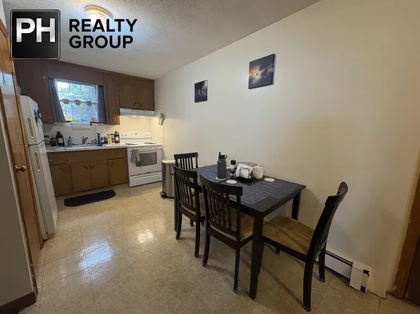 233 Charles St APT 2, Waltham, MA 02453
