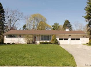 905 River Acres Dr, Tecumseh, MI 49286