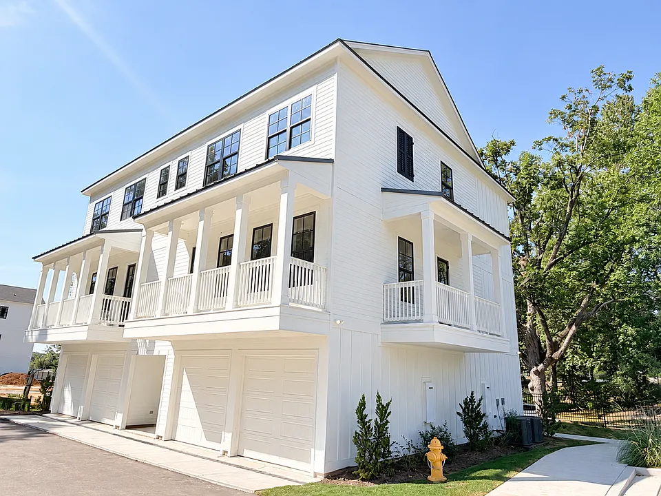 1016 Molly Barr Rd #1