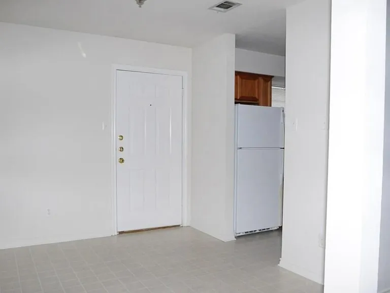 2337 Pronghorn Ln #B — Photo 4