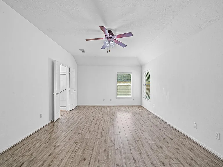 12918 Stratford Mill Ln — Photo 23