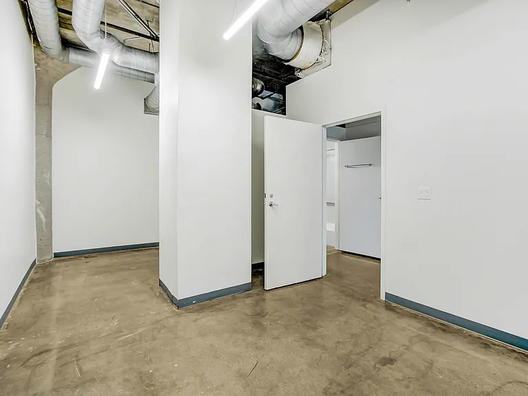 RiverFront live - Work Lofts — Photo 64
