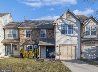 111 Sandhurst Dr, Mount Laurel, NJ