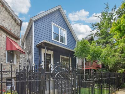 1851 N Albany Ave, Chicago, IL, 60647